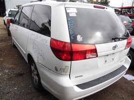2004 Toyota Sienna LE White 3.3L AT 2WD #Z21626